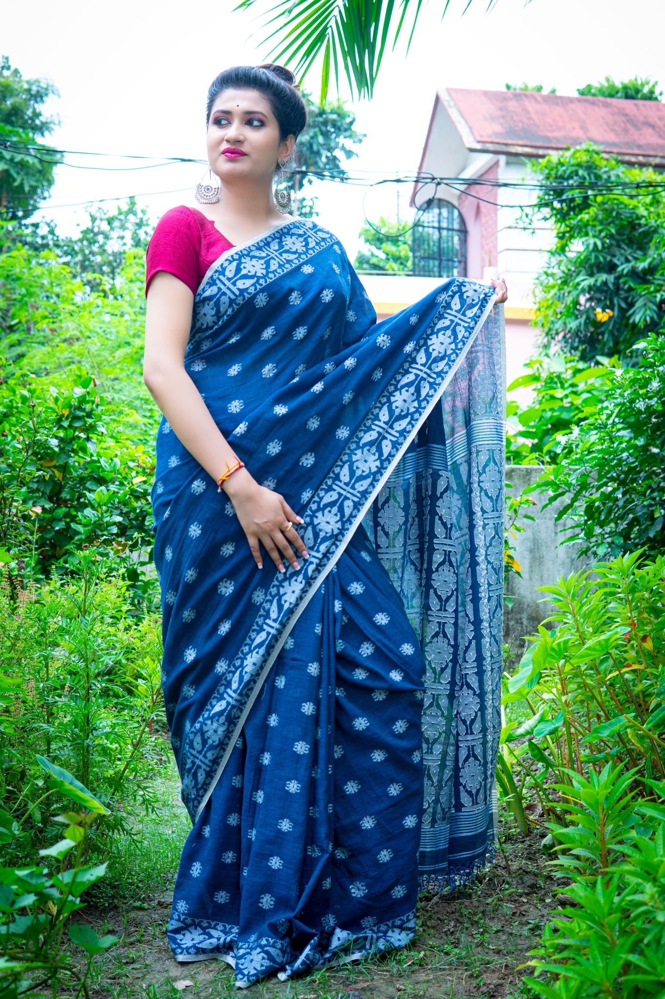 Blue Handloom Soft Cotton Jamdani Saree - Orey Neel Dariya